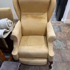 Recliner chair