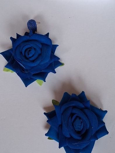 Realistic Navy Extravagant Rose with Raffia Woven Stud Earrings
