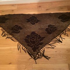 Exquisite hand crocheted Spanish shawl