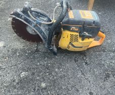 Con saw needs brushes