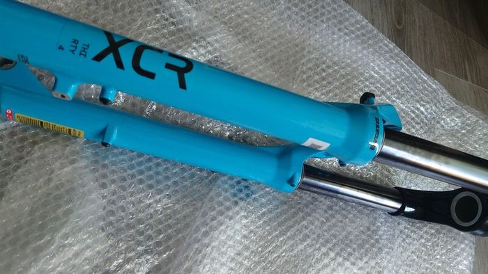 mountain bike suspension fork mtb SR Suntour XCR34 2CR Air 29 140mm Boost Fork Tapered 15x110mm
