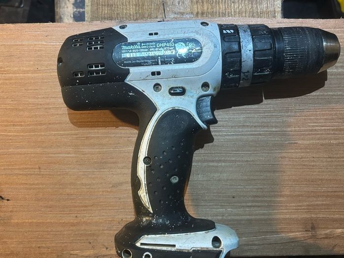 Makita DHP 453