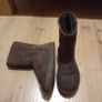 ladies boots UGG. Size 6.5 brown Image 3