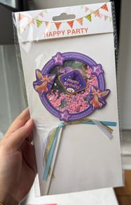 Cake topper