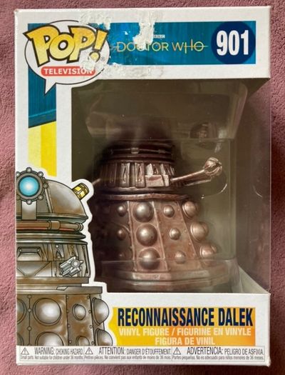 Funko Pop Pops Funko Store Exclusive Marvel Doctor Strange Voodoo Groot Rocket Raccon Christine Palmer Iron Man Blacklight Dalek Kylo Ren Chewbacca Harry Potter Dobby Jon Snow Guardians of the Galaxy Star Wars Doctor Who Freddy Funko