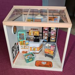 Convenience store diorama