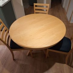 Oak dining table