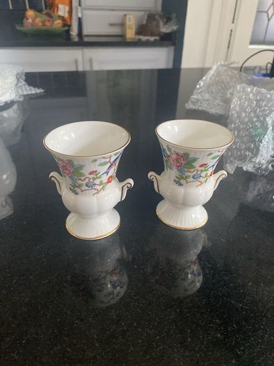Aynsley pair of Pembroke small vases