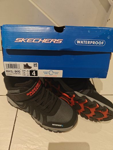 Sketchers boy boots