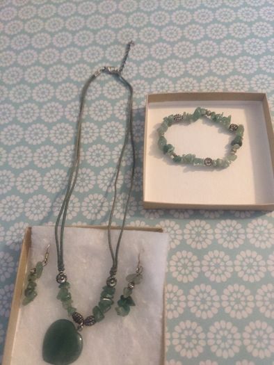 Necklace, earrings and bracelet set