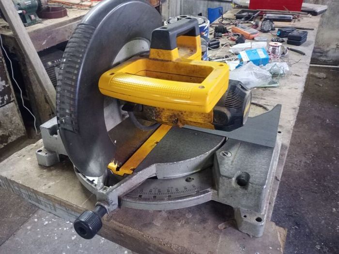 DeWalt