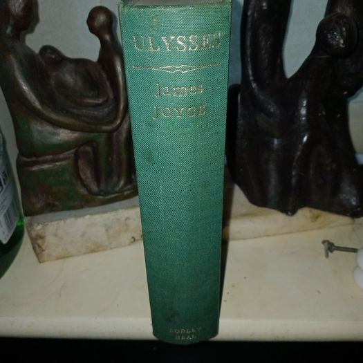 Ulysses by James Joyce 1962,The Bodley Head Publishers,,London.