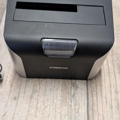 Freecom 31994 External Desktop Dock for 2.5/3.5 Inch USB 2.0/eSATA Internal Hard Drives