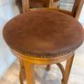 bar stools Image 3