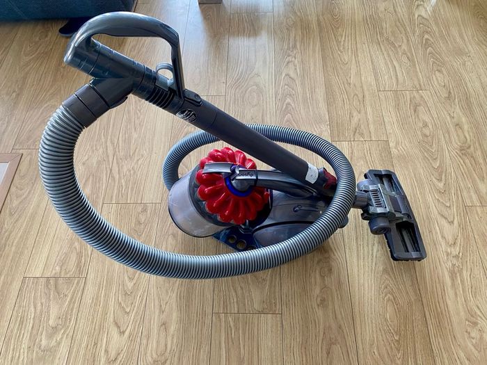 Dyson hoover for parts