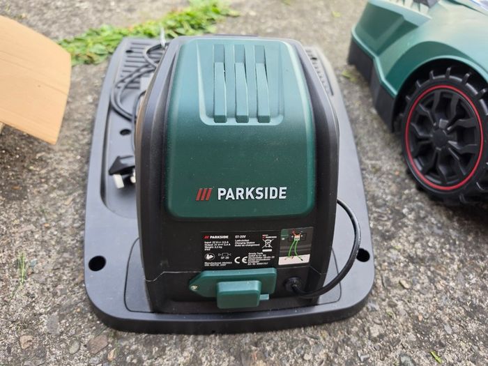 Parkside Robot Lawn Mower PMRA 20-li b2
