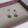 Pandora dazzling daysi flower earrings in great condition fully hallmarked Image 5