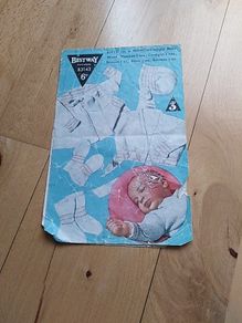 Vintage Bestway knitting pattern - price includes postage