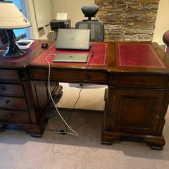 English style Victorian walnut red faux leather 180cm x 90cm