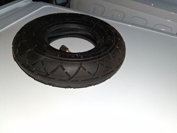 Scooter tyres and tubes