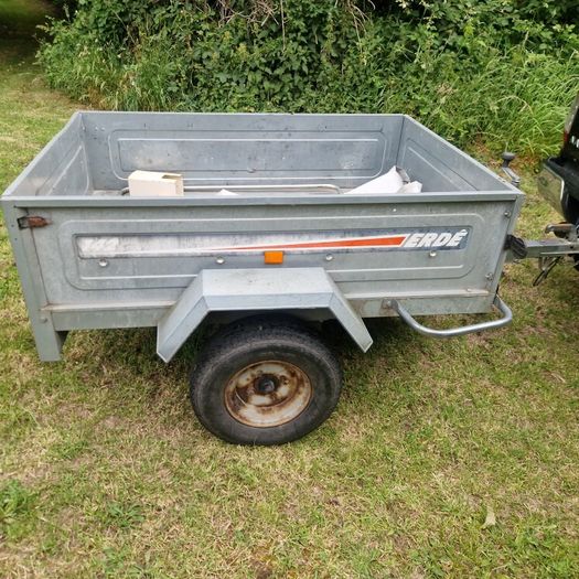 Erde 142 car camping/ tipping trailer