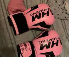 boxing gloves pink 10oz