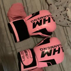 boxing gloves pink 10oz