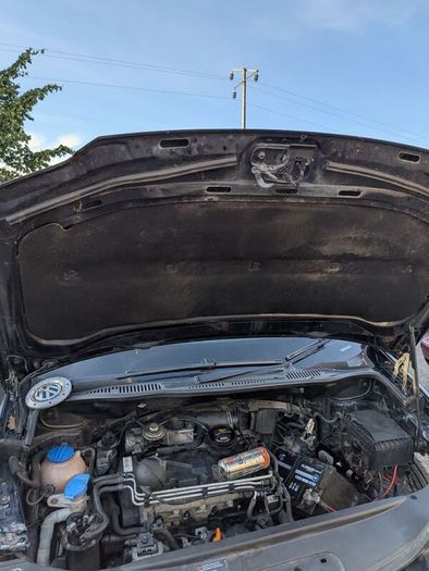 Caddy / touran bonnet