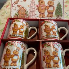 Set of 4 Christmas Gingerbread Man Mugs - New in Box