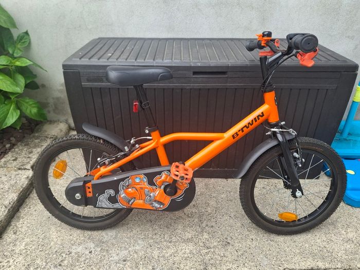 B'TWIN Robot 500 16" kids bike