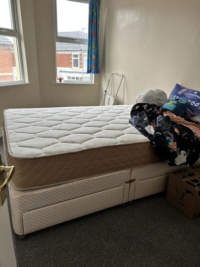 King Size Mattress 7-Zone Pocket with Memory Foam