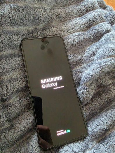 Samsung Galaxy Z Flip5