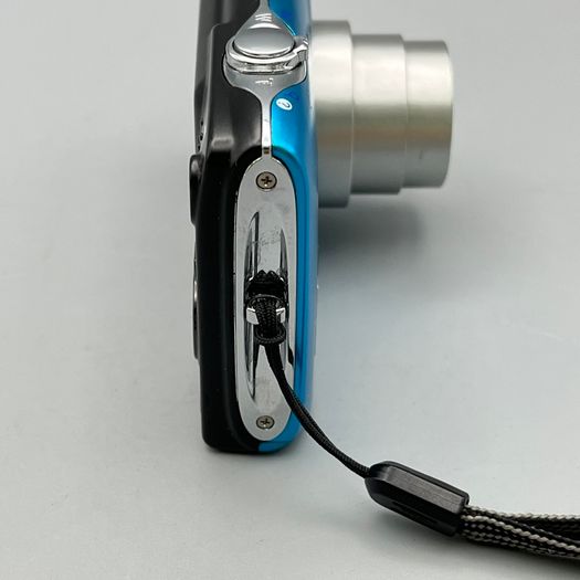 Nikon Coolpix S3100 14MP Digital Camera Blue - Full Kit