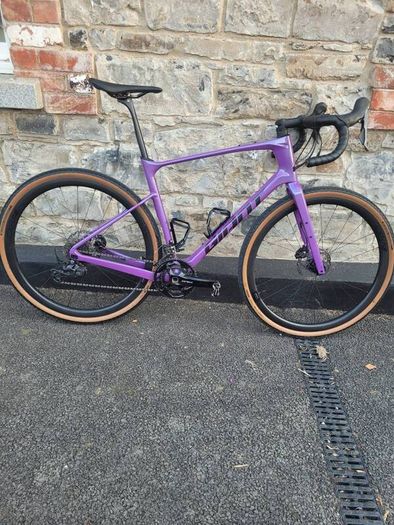 Giant Revolt Gravel