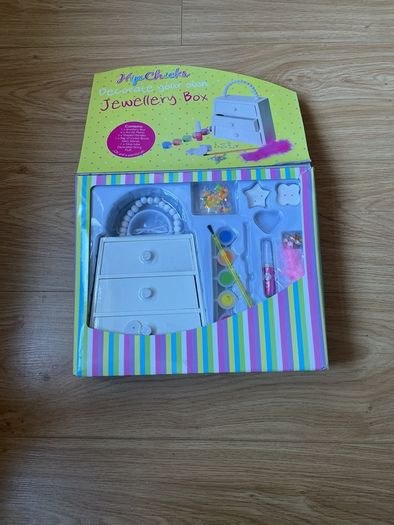 Decorate your own Jewellery Box