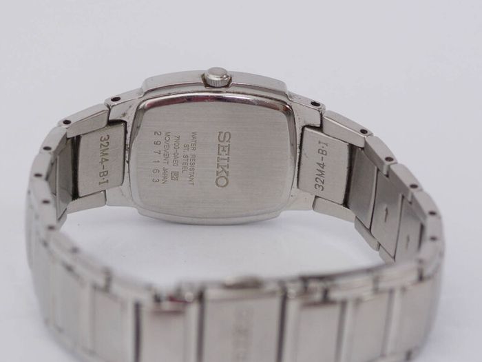 Ladies Seiko Quartz Watch