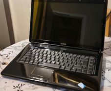 laptop Dell  Inspiron 1545, no ram, no hdd, no charger.