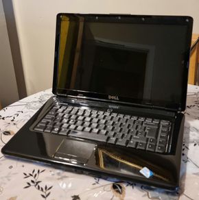 laptop Dell  Inspiron 1545, no ram, no hdd, no charger.