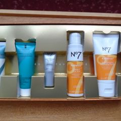 No 7 Skincare Discovery collection, Gift, Skincare gift set,