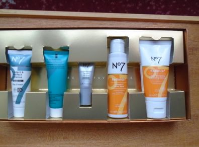 No 7 Skincare Discovery collection, Gift, Skincare gift set,
