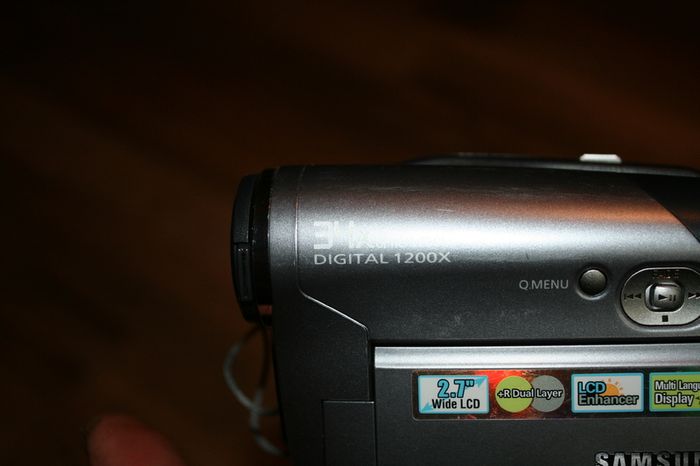 Samsung DVD Camera Recorder VP-DC172W