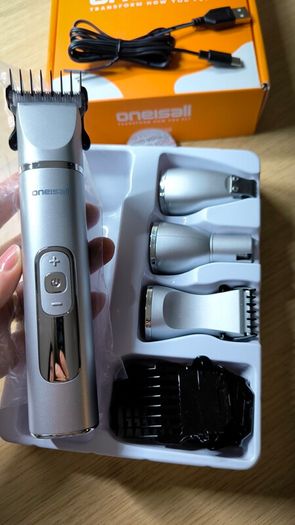 4-in-1 Dog & Cat Grooming Kit / Clipper
