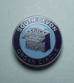 SOUTH DEVON ORGAN CIRCLE - a vintage enamel badge (1960's / 1970's)