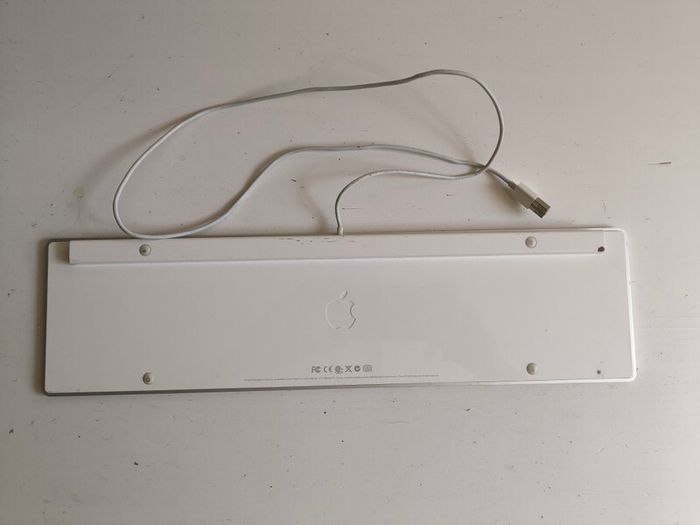 Apple Wired Keyboard