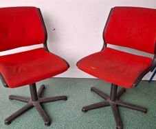 10 Vintage Office Chairs