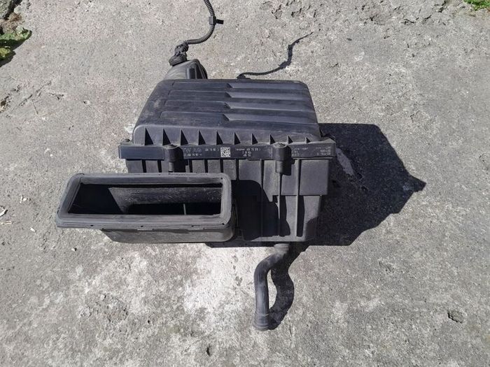 air filter box (5Q0129607S) will fit various volkswagen,audi,skoda,seat etc.