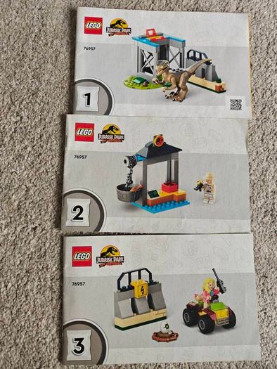 Lego Jurassic Park Velociraptor Escape 76957