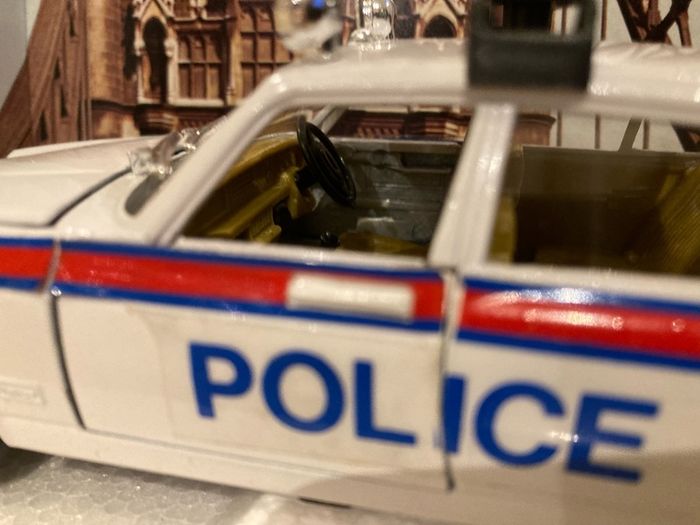Jaguar XJ 4.2 Police year 1978 1/25