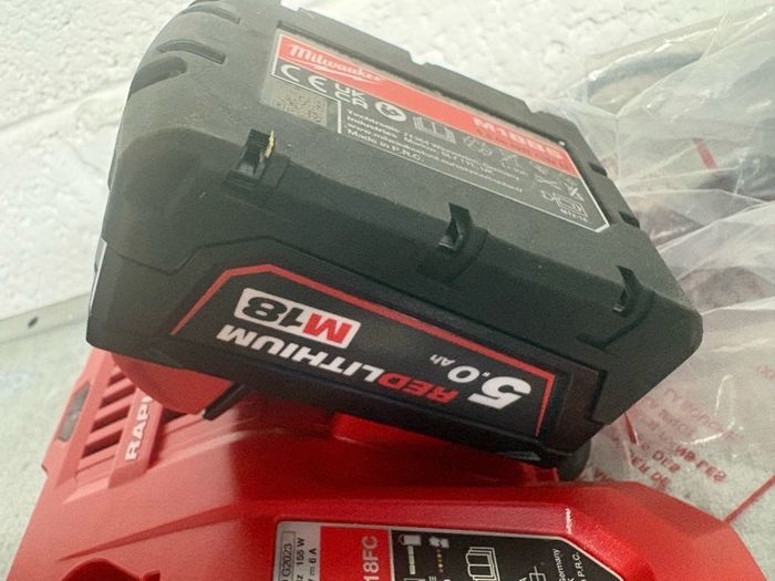 Milwaukee Rapid charge 5ah battery New
