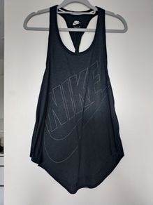 womans Nike sports top